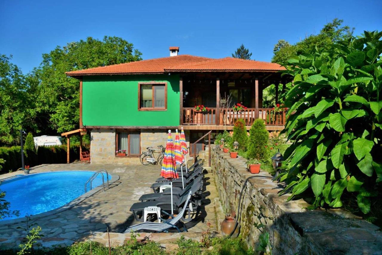 Къща Край Реката/ House By The River Vetrintsi Exterior photo