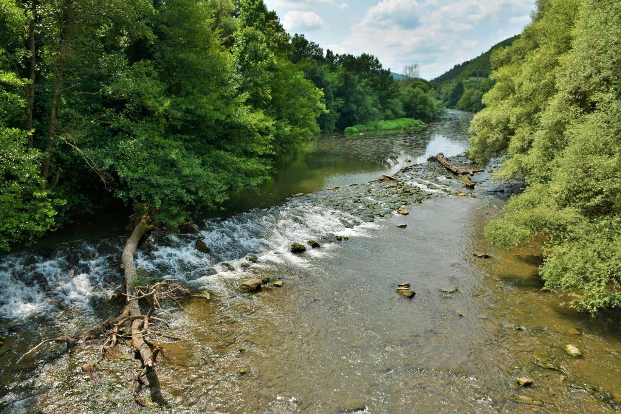 Къща Край Реката/ House By The River Vetrintsi Exterior photo